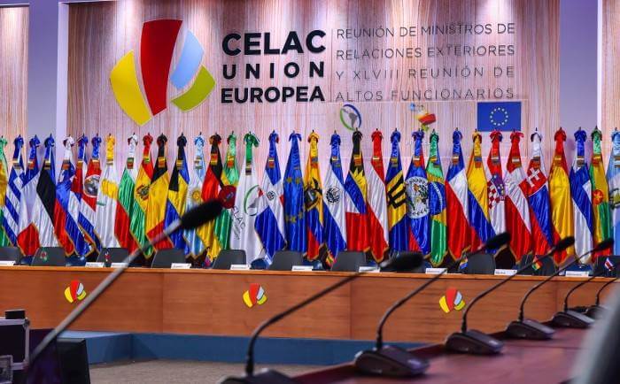 Propuesta a CELAC: vender a la UE nuevas energías como commodities    por Ruben Montedonico