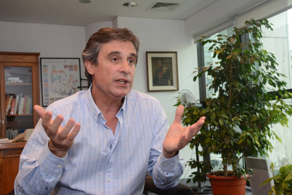 Álvaro García, Director de la OPP  “¿Cuánta gente conocés que era de izquierda hasta que apareció el IRPF?”