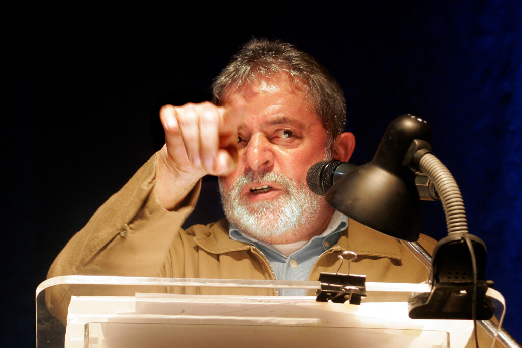 Entre Lula y un golpe de Estado       Ruben Montedonico