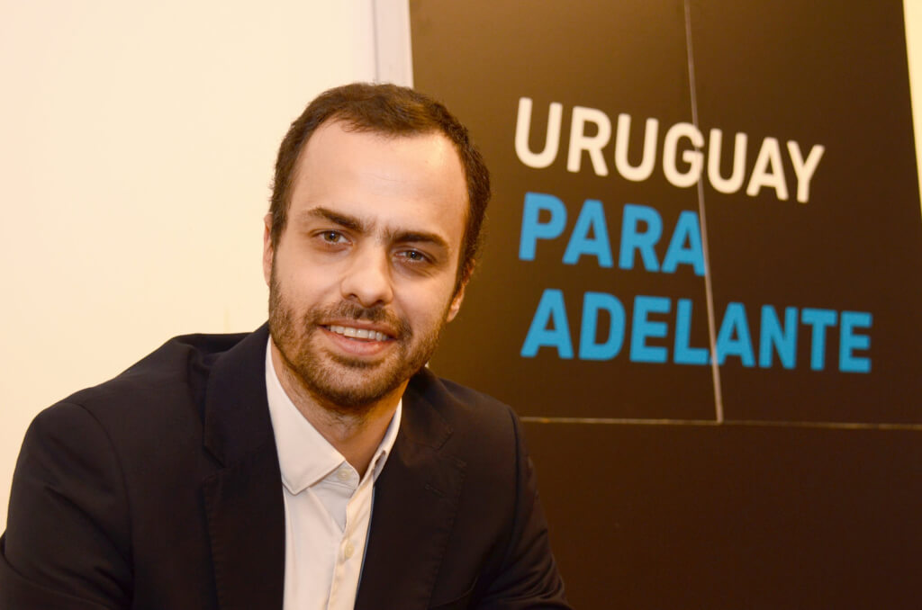 Agustín Iturralde, economista: Hay que ser pragmático, no dogmático