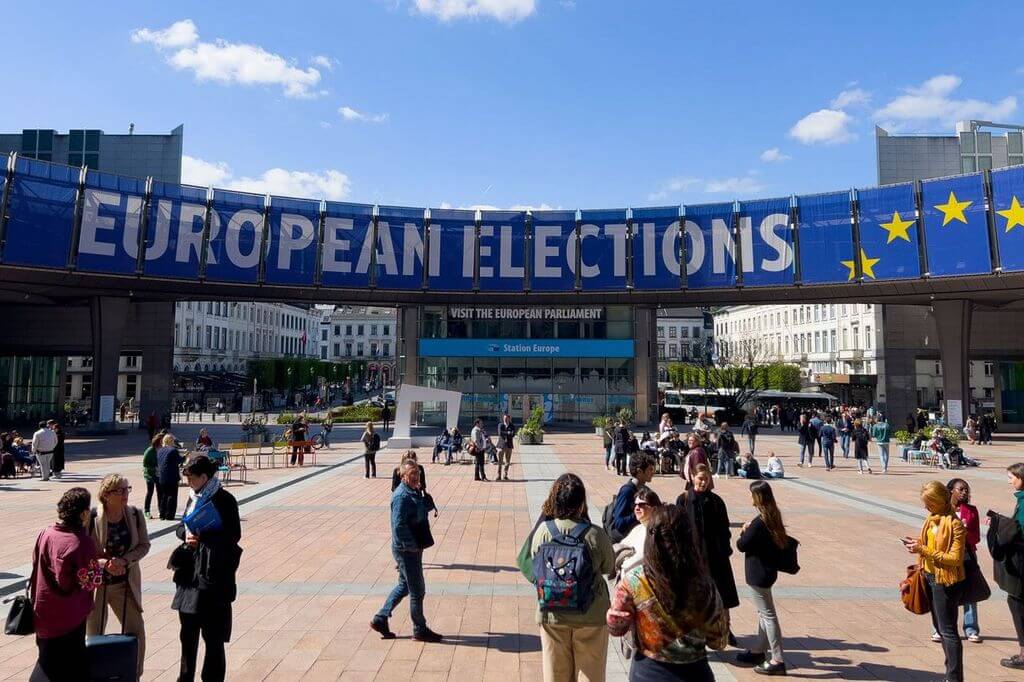 Elecciones de la UE: triunfo conservador y ultraderechista por Ruben Montedonico